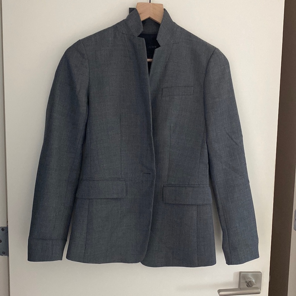 J crew grey tailored workwear blazer. Slim fit. Super 120’s